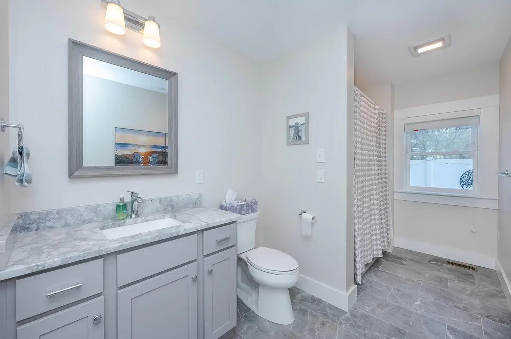 792 Sagamore Avenue Portsmouth NH 03801