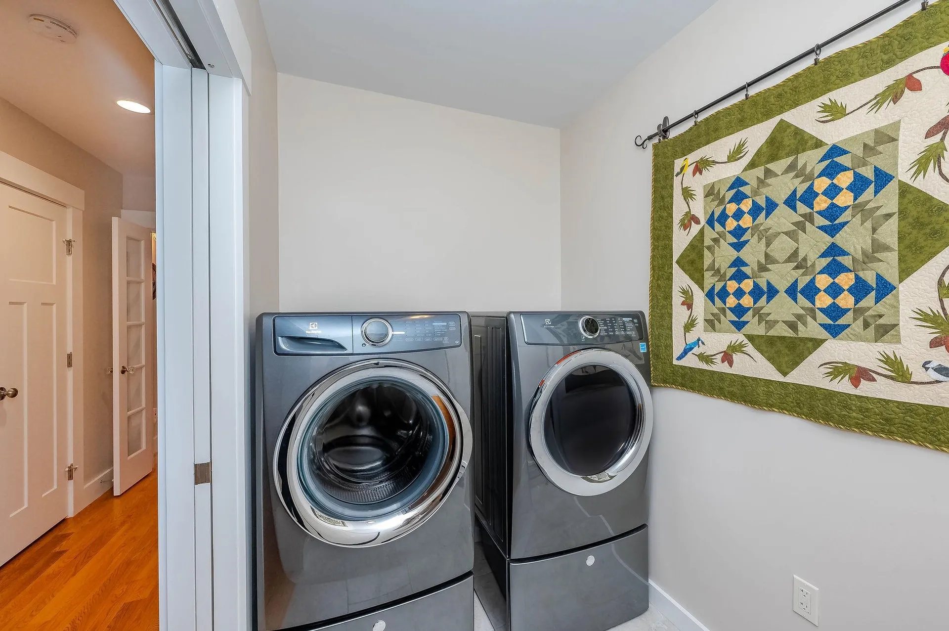 792 Sagamore Avenue Portsmouth NH 03801