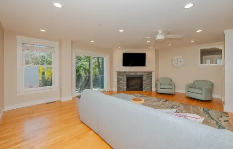 792 Sagamore Avenue Portsmouth NH 03801