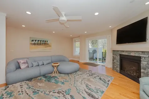 792 Sagamore Avenue Portsmouth NH 03801