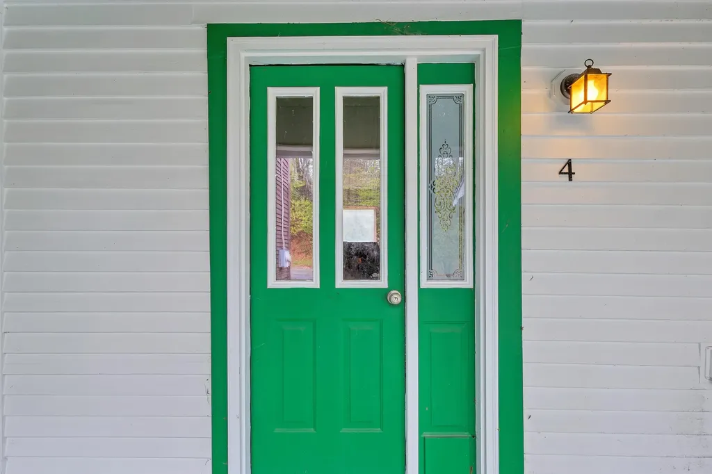 4 Memorial Street Gilsum NH 03448