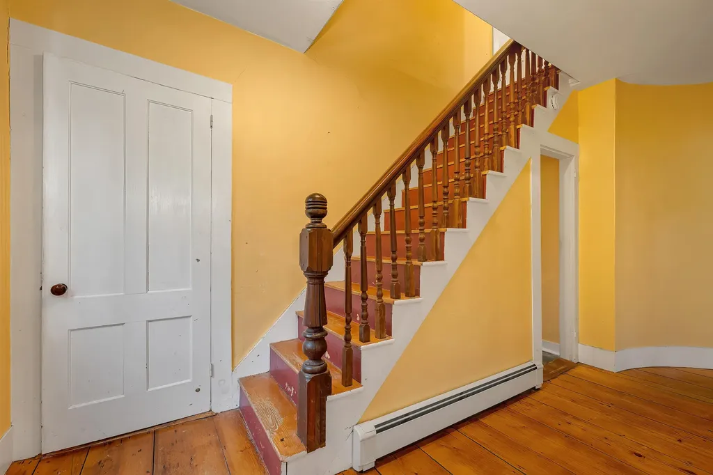 4 Memorial Street Gilsum NH 03448