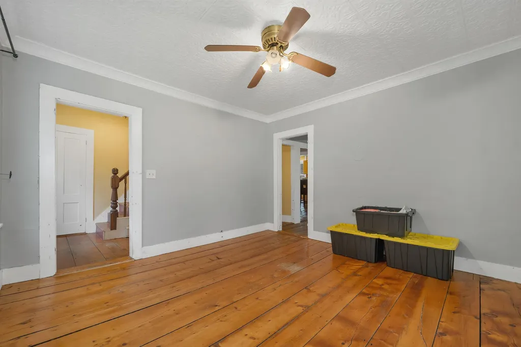 4 Memorial Street Gilsum NH 03448