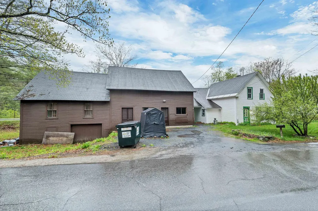 4 Memorial Street Gilsum NH 03448