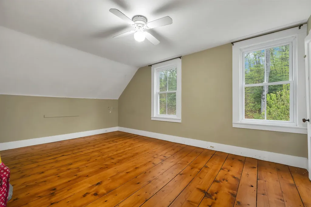 4 Memorial Street Gilsum NH 03448