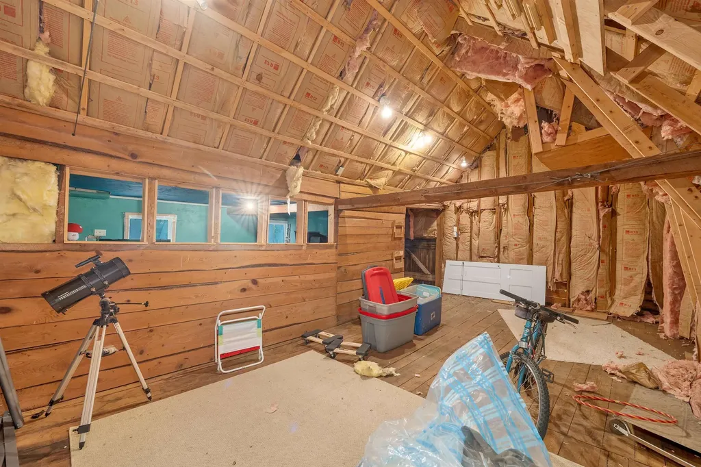 4 Memorial Street Gilsum NH 03448