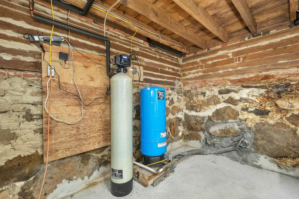 4 Memorial Street Gilsum NH 03448