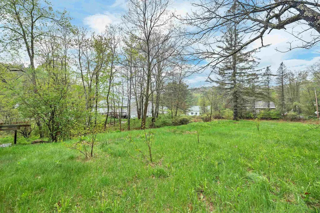 4 Memorial Street Gilsum NH 03448