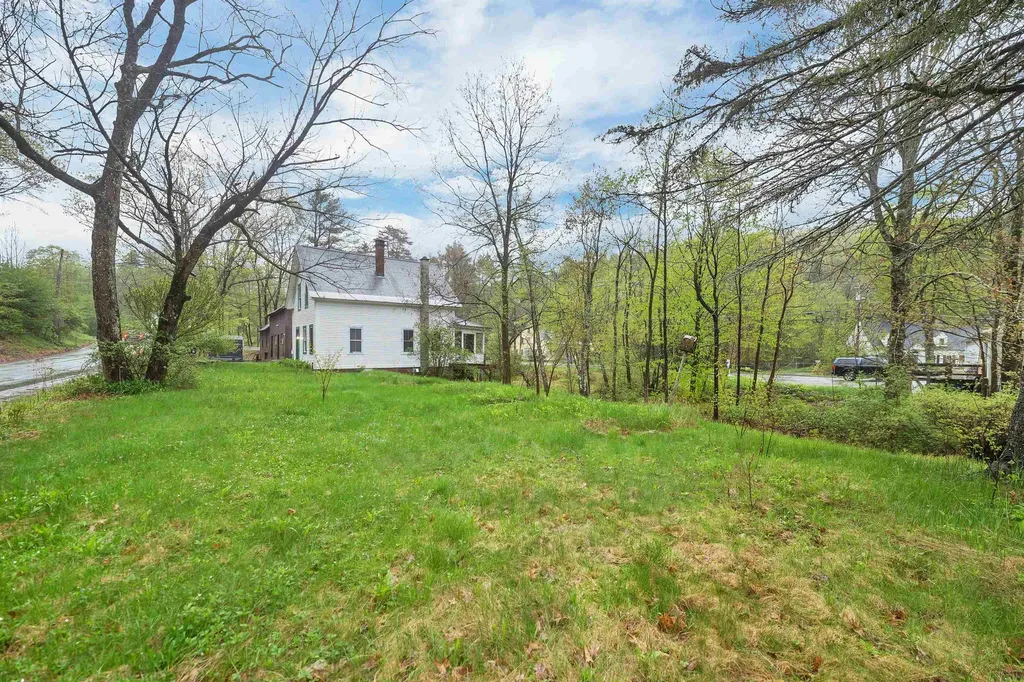 4 Memorial Street Gilsum NH 03448