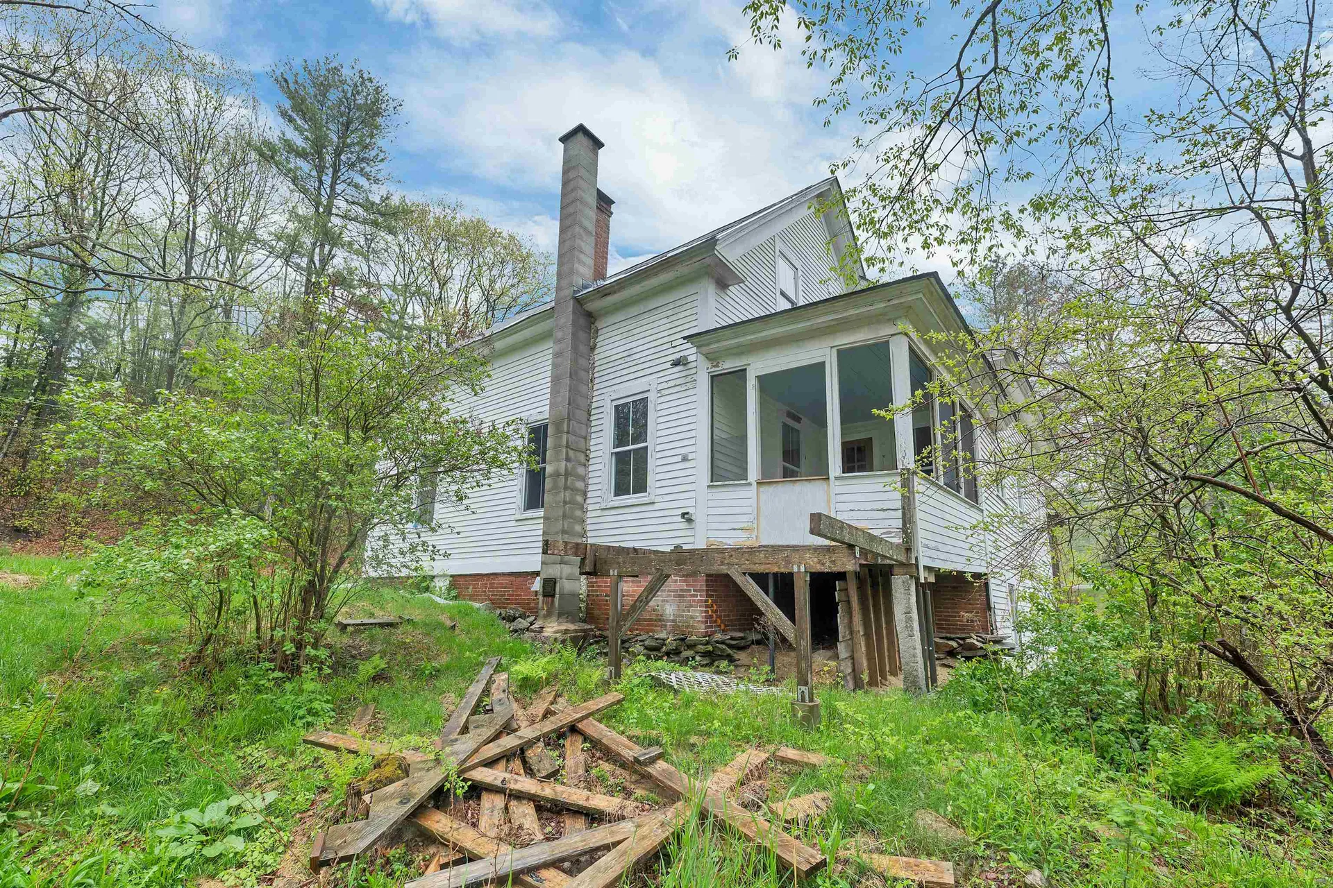 4 Memorial Street Gilsum NH 03448