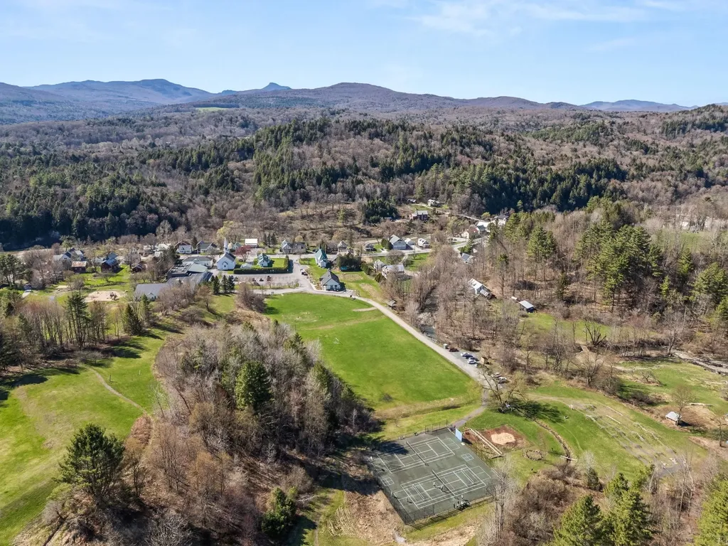 1031 Route 100 B Moretown VT 05660