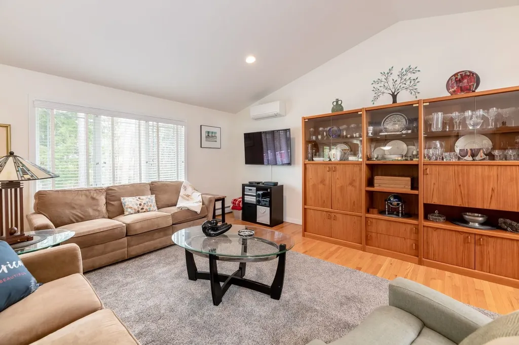 79 Sarah Circle Laconia NH 03246