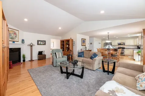 79 Sarah Circle Laconia NH 03246