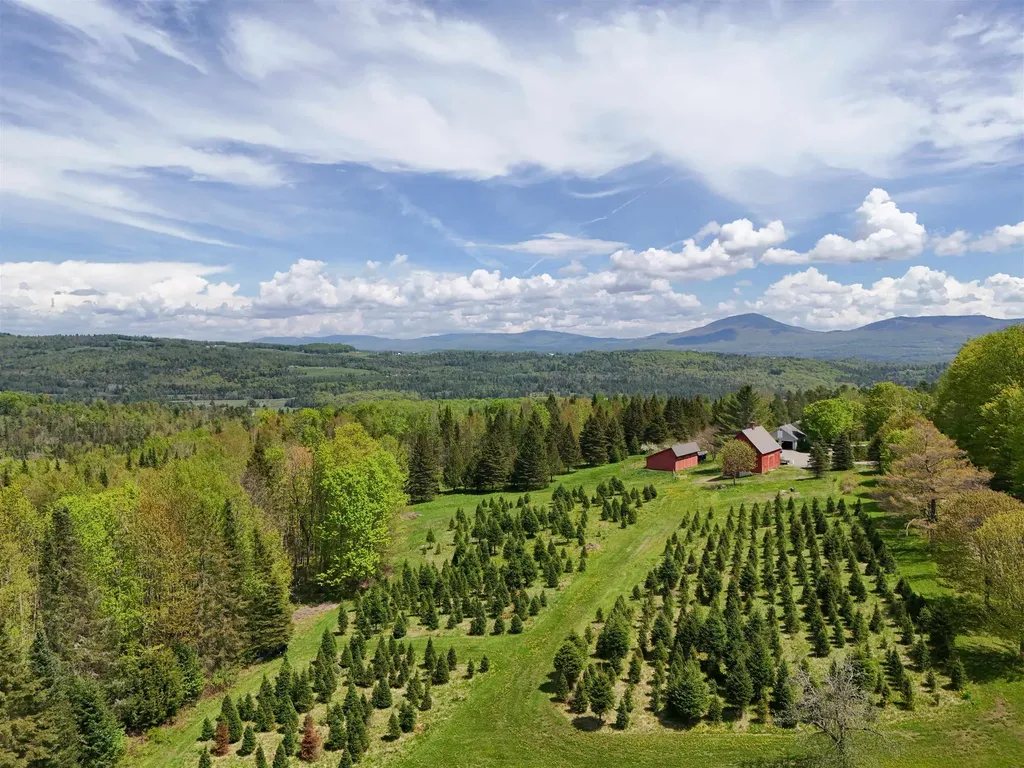 1202 Cotton Road Lyndon VT 05851
