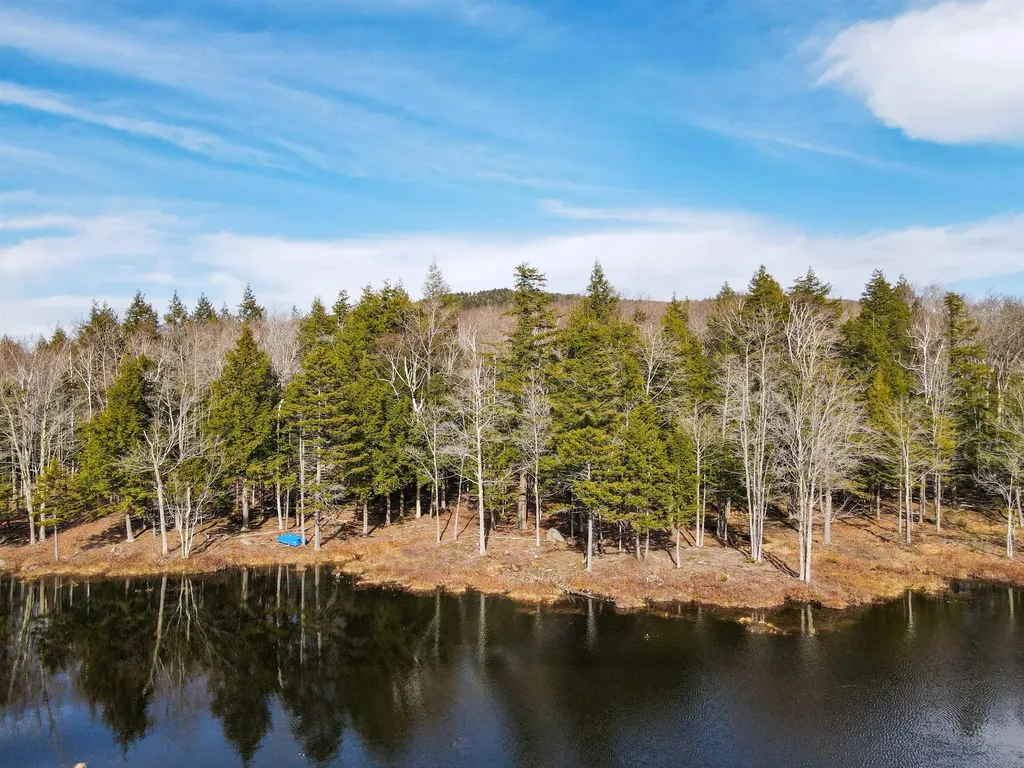 583 Mountain Road Newbury NH 03255