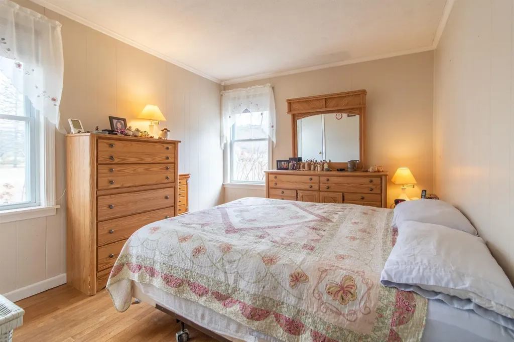573 Sias Avenue Newport City VT 05855