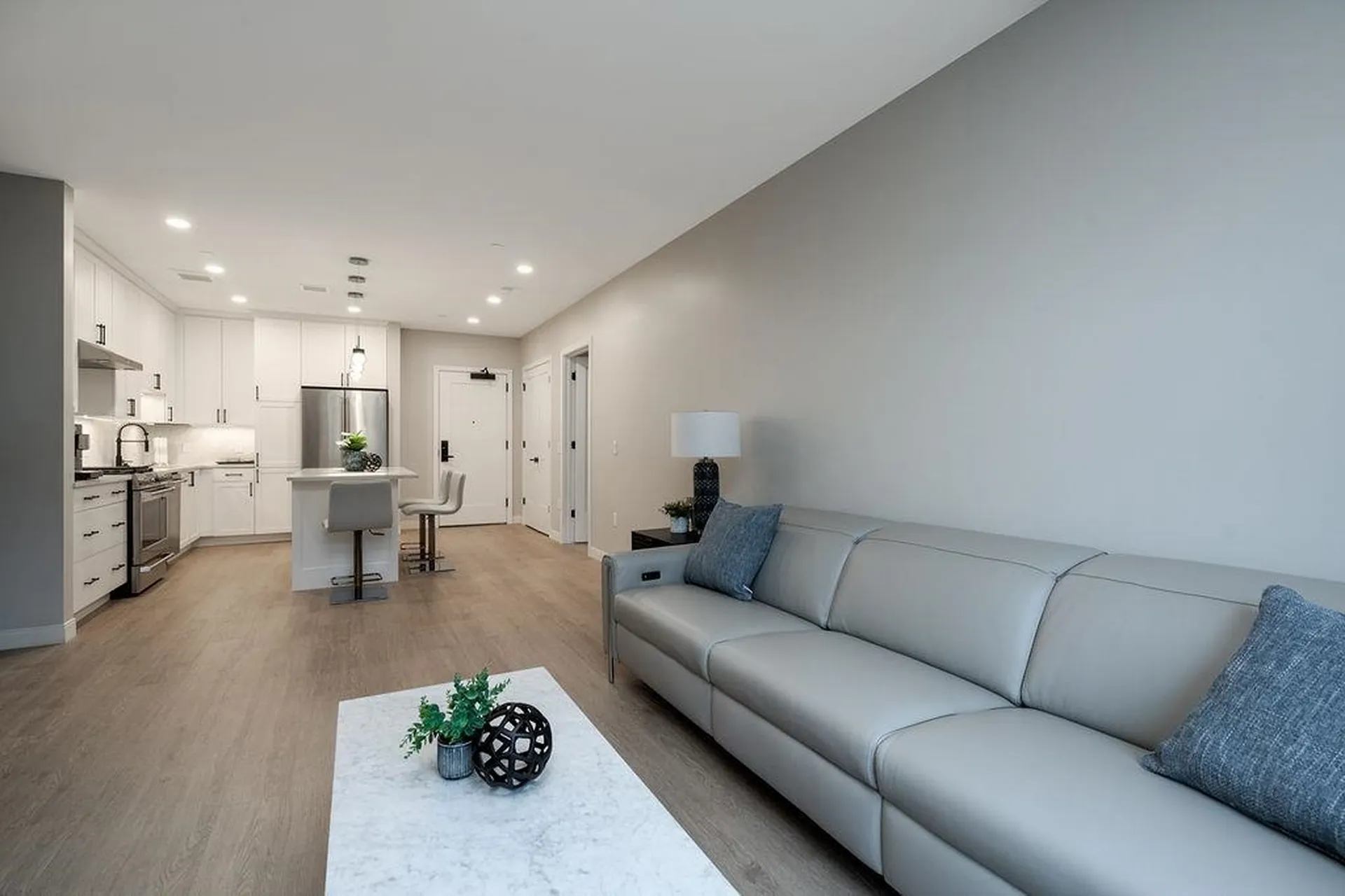 18 Artisan Drive Salem NH 03079