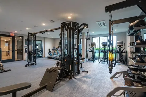 18 Artisan Drive Salem NH 03079