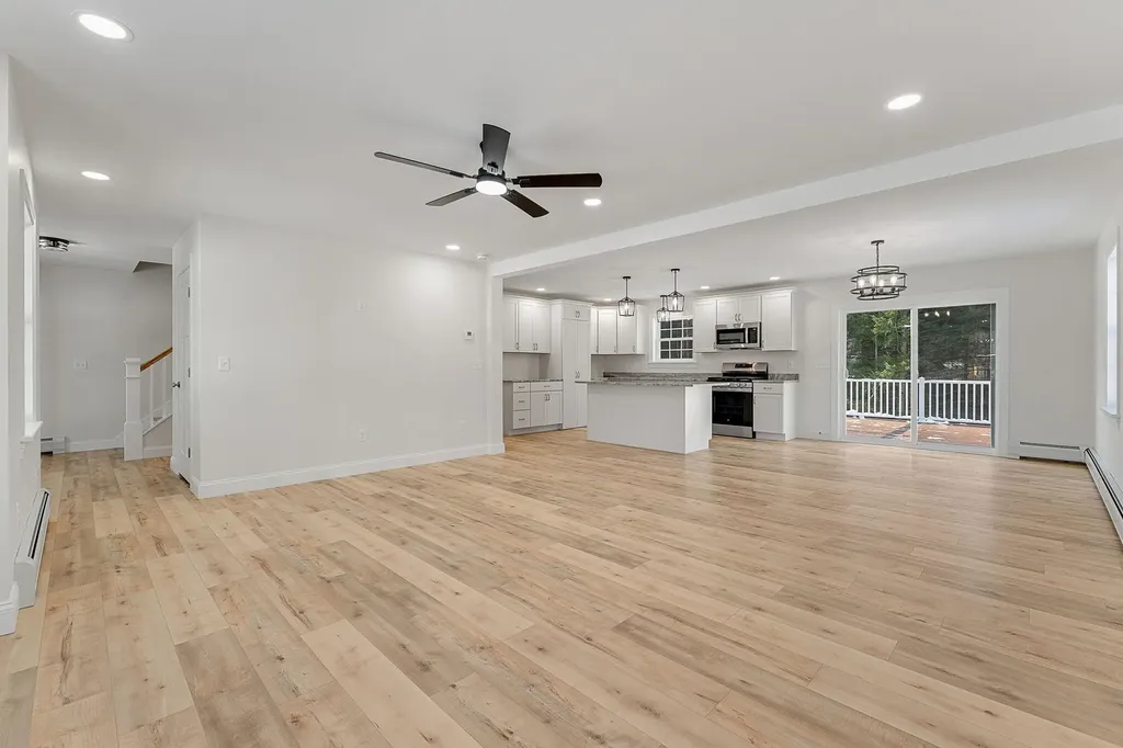 74 Willow Way Georgia VT 05468