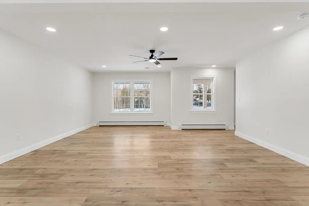 74 Willow Way Georgia VT 05468