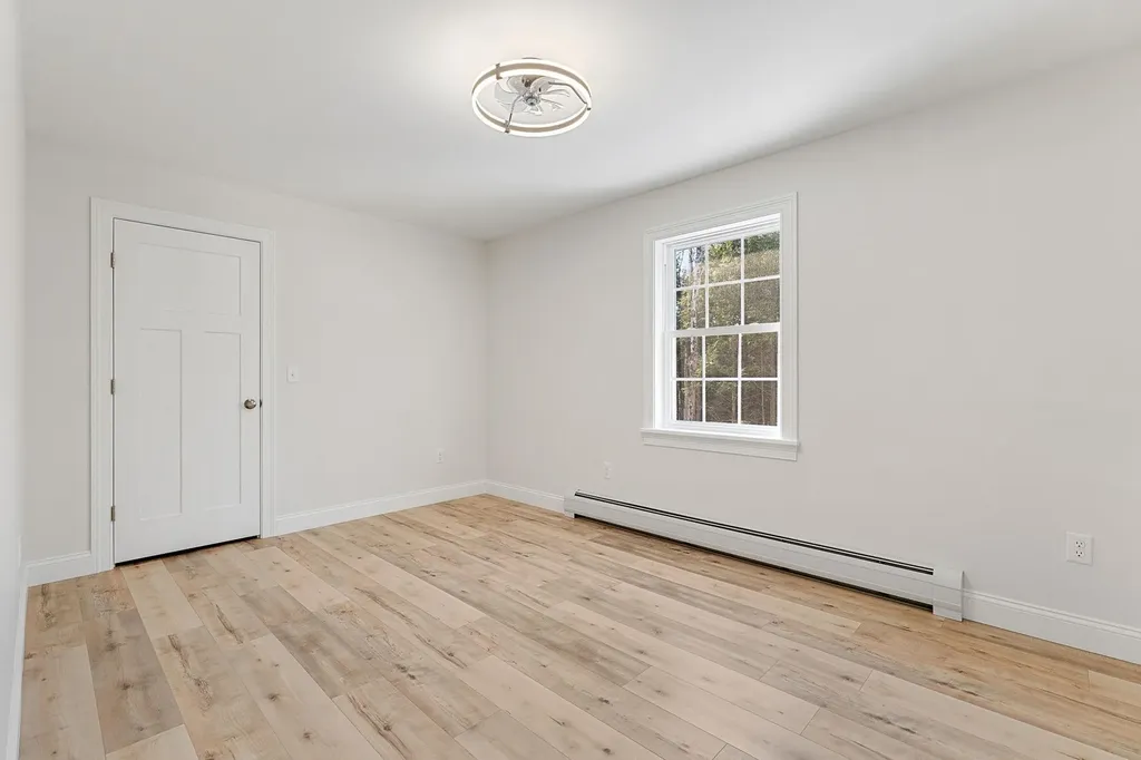 74 Willow Way Georgia VT 05468