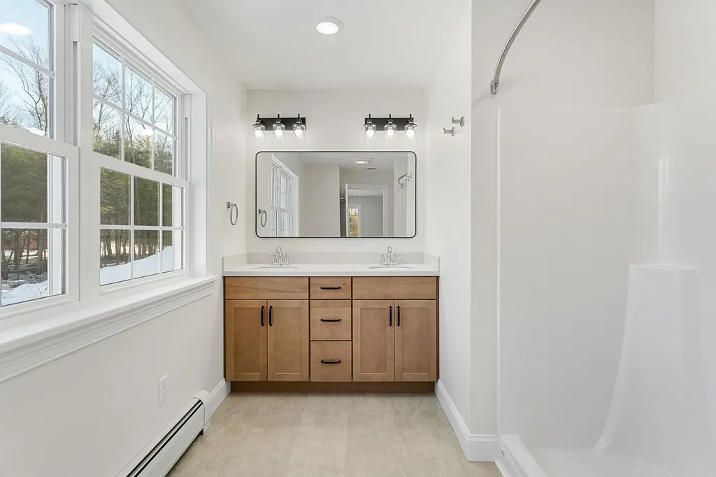 74 Willow Way Georgia VT 05468