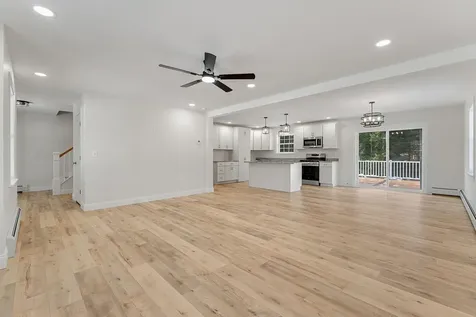 74 Willow Way Georgia VT 05468