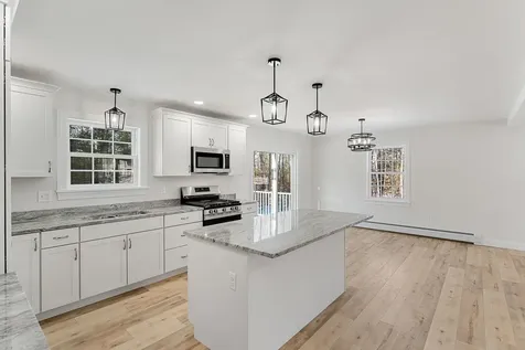 74 Willow Way Georgia VT 05468