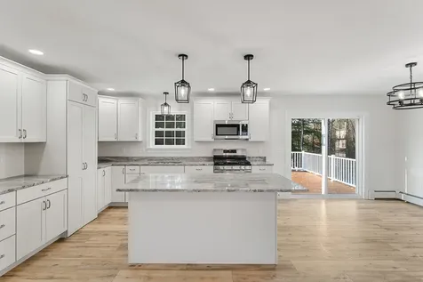 74 Willow Way Georgia VT 05468