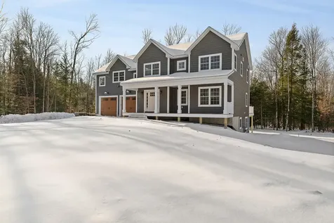 74 Willow Way Georgia VT 05468