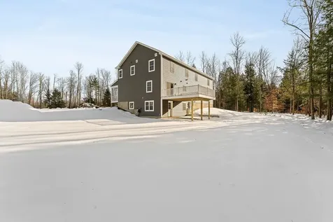 74 Willow Way Georgia VT 05468