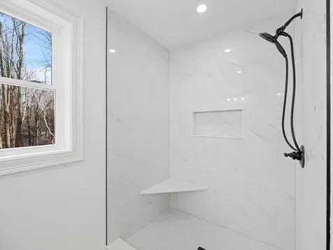 17 Horizon Way Plaistow NH 03865