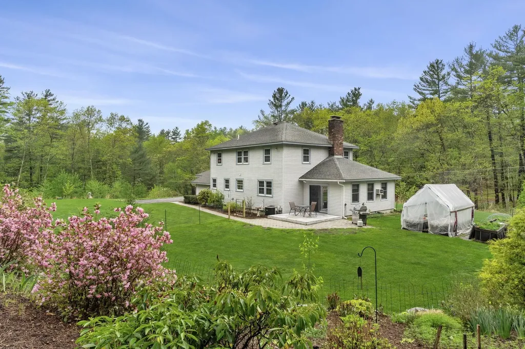 33 Truell Road Hollis NH 03049