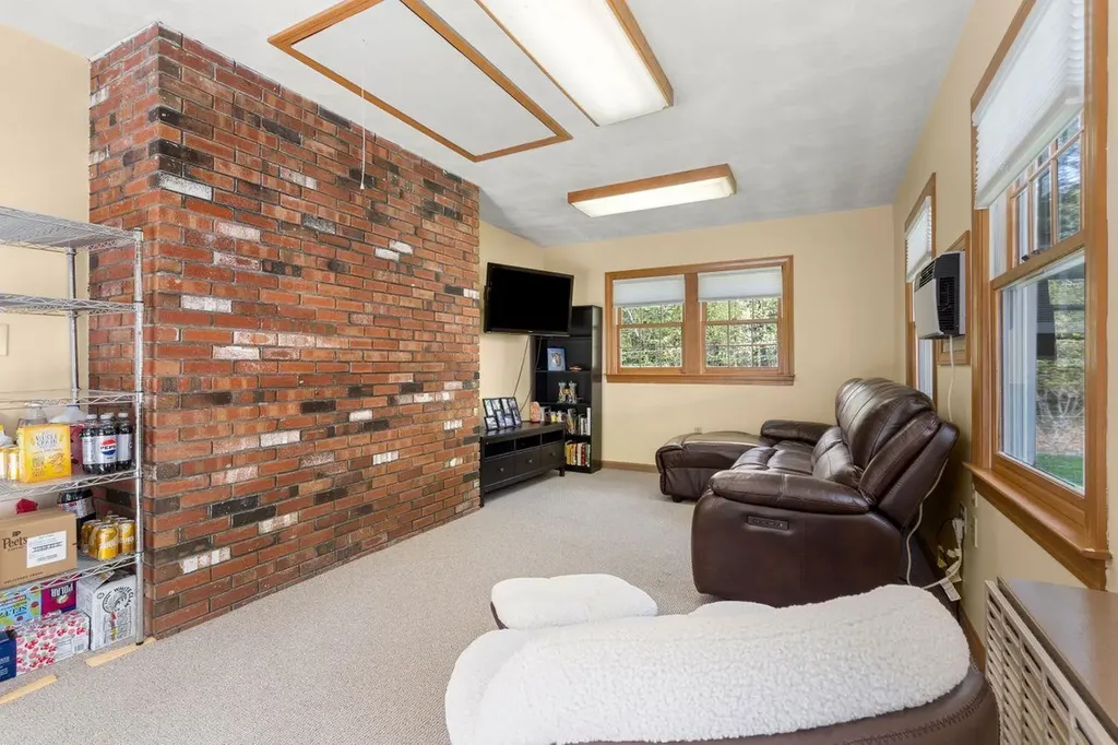 33 Truell Road Hollis NH 03049