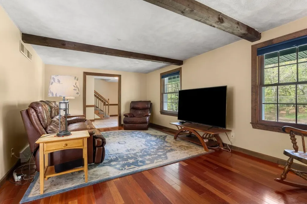 33 Truell Road Hollis NH 03049