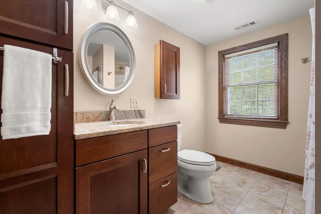 33 Truell Road Hollis NH 03049