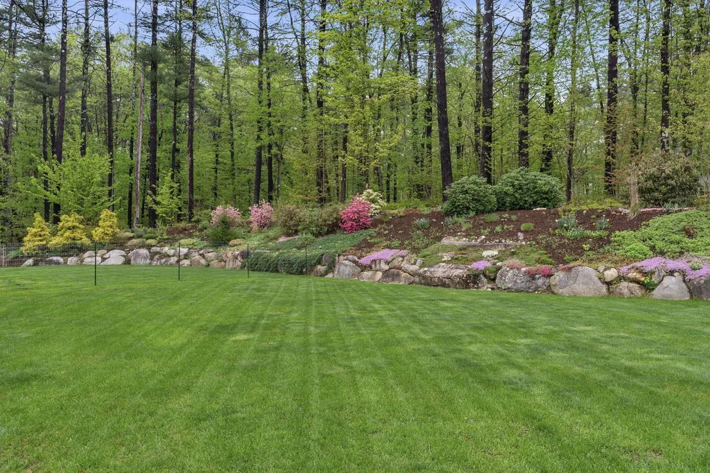 33 Truell Road Hollis NH 03049