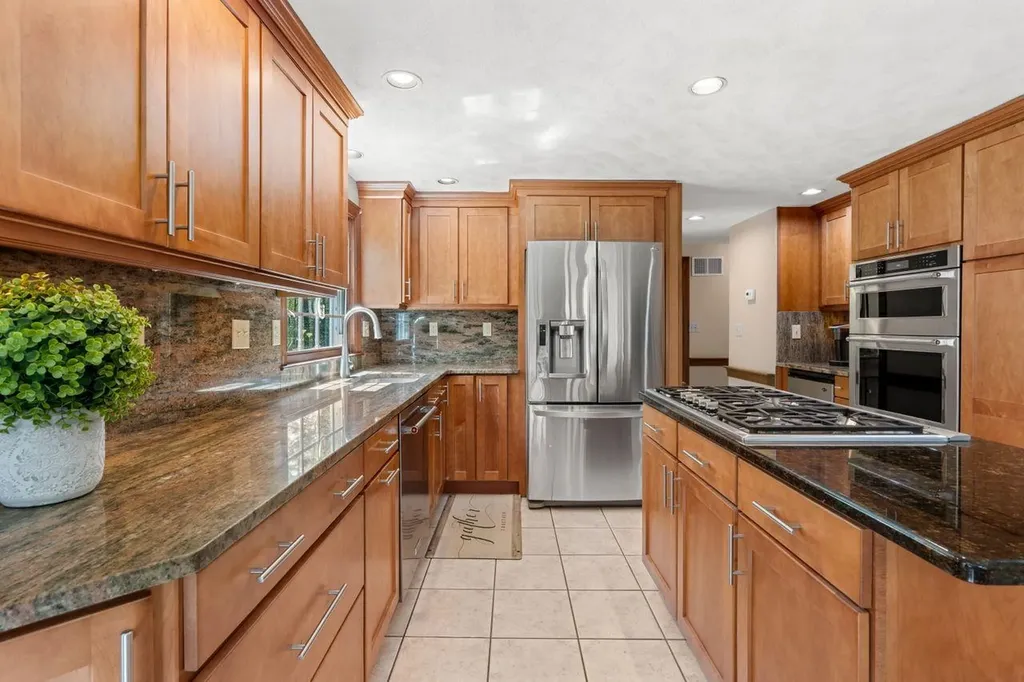 33 Truell Road Hollis NH 03049