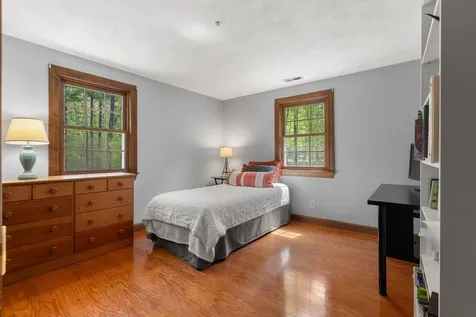 33 Truell Road Hollis NH 03049