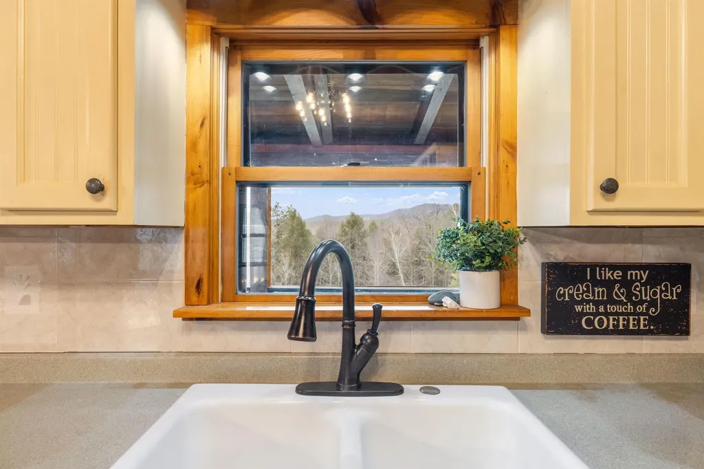 137 Pond Road Campton NH 03223