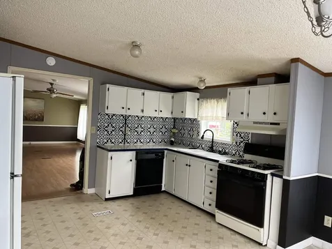 28 Mudget Drive Hyde Park VT 05655