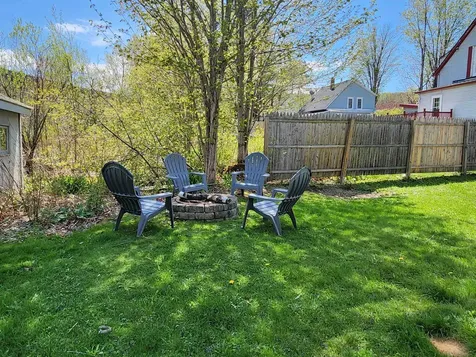 16 Meadow Street Bethlehem NH 03574