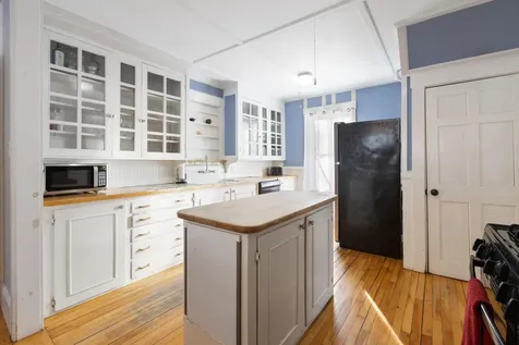 16 Meadow Street Bethlehem NH 03574