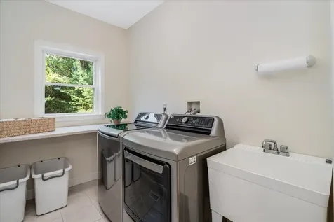 371 Tibbetts Hill Road Goffstown NH 03045