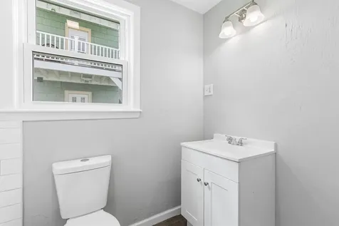 71 Conant Street Manchester NH 03102