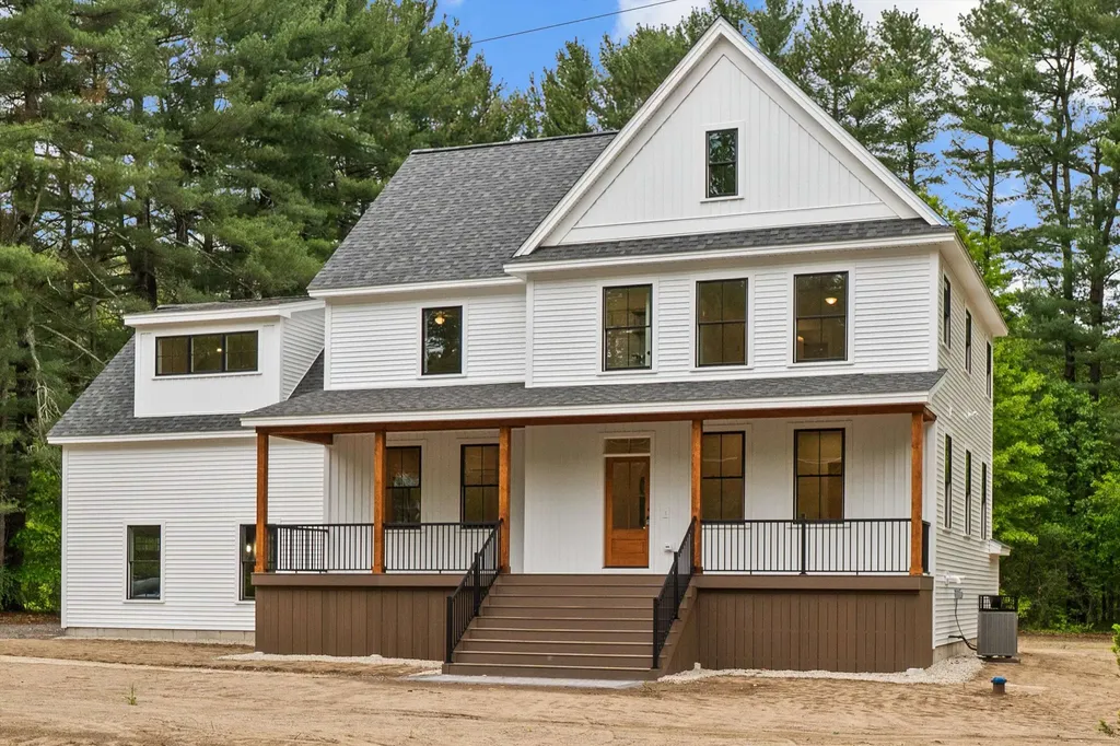 6 Burns Road Pelham NH 03076