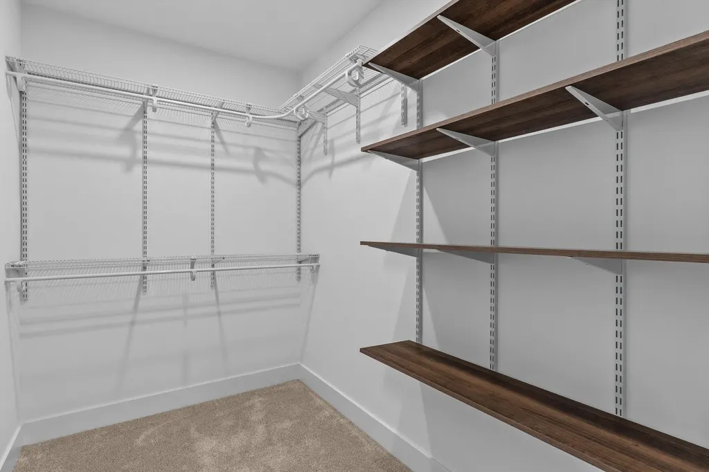 6 Burns Road Pelham NH 03076