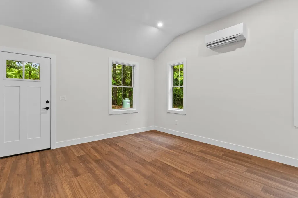 6 Burns Road Pelham NH 03076