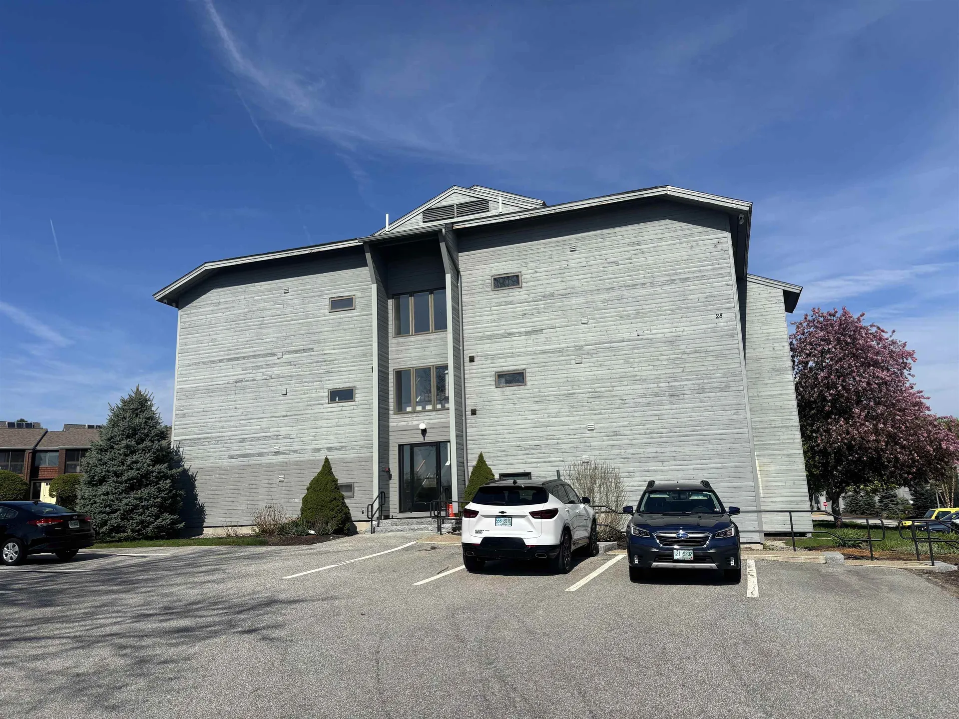 5 Tsienneto Road Derry NH 03038