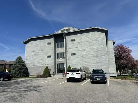 5 Tsienneto Road Derry NH 03038